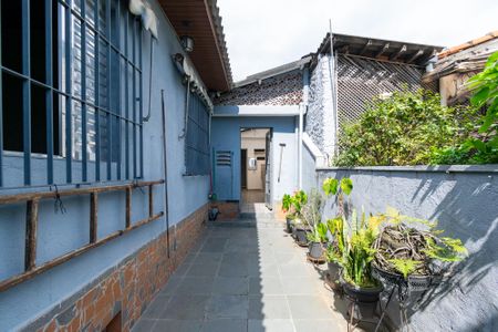 Casa à venda com 472m², 5 quartos e 1 vaga Casa à venda com 472m², 5 quartos e 1 vagaEntrada Casa 2