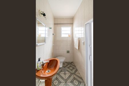 Casa à venda com 472m², 5 quartos e 1 vaga Casa à venda com 472m², 5 quartos e 1 vagaBanheiro social Casa 2