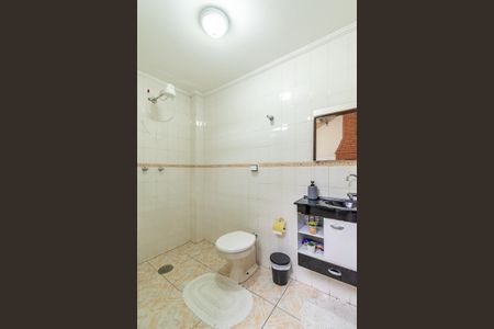 Casa à venda com 472m², 5 quartos e 1 vaga Casa à venda com 472m², 5 quartos e 1 vagaBanheiro da Churrasqueira