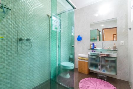 Casa à venda com 472m², 5 quartos e 1 vaga Casa à venda com 472m², 5 quartos e 1 vagaBanheiro