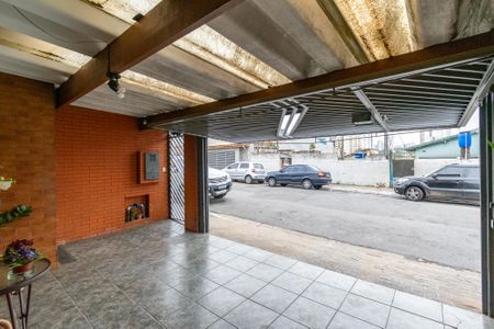 Casa à venda com 472m², 5 quartos e 1 vaga Casa à venda com 472m², 5 quartos e 1 vagaGaragem