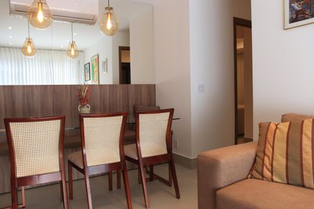 Sala de apartamento para alugar com 2 quartos, 69m² em Setor Bueno, Goiânia