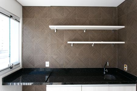 Apartamento à venda com 76m², 2 quartos e 1 vagaVaranda