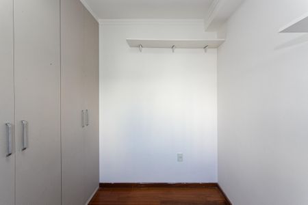 Apartamento à venda com 76m², 2 quartos e 1 vagaQuarto