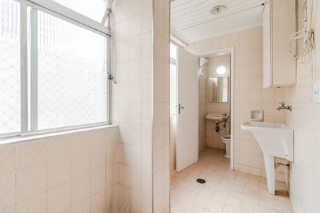 Apartamento para alugar com 110m², 3 quartos e 1 vagaÁrea de Serviço