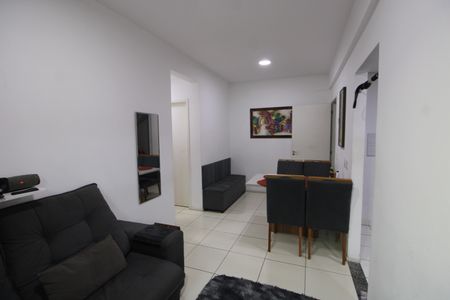 Sala de apartamento para alugar com 3 quartos, 72m² em Jardim Sulacap, Rio de Janeiro