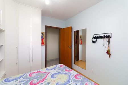 Casa à venda com 300m², 3 quartos e 2 vagas Casa à venda com 300m², 3 quartos e 2 vagasQuarto 3