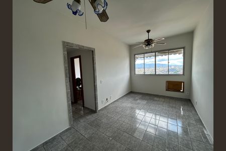 Apartamento para alugar com 76m², 3 quartos e 1 vagaSala