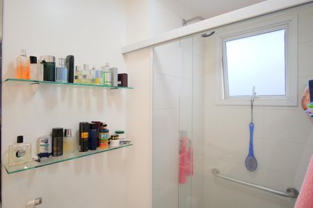 Apartamento à venda com 98m², 2 quartos e 2 vagasBanheiro da Suíte 1