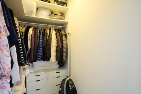 Apartamento à venda com 98m², 2 quartos e 2 vagasCloset da Suíte 2