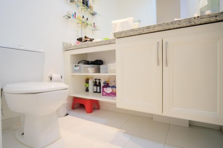 Apartamento à venda com 98m², 2 quartos e 2 vagasBanheiro da Suíte 2