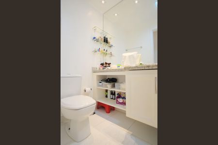 Apartamento à venda com 98m², 2 quartos e 2 vagasBanheiro da Suíte 2