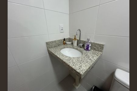 Apartamento à venda com 46m², 2 quartos e 2 vagasBanheiro Social