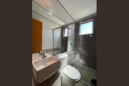 Apartamento para alugar com 180m², 3 quartos e 3 vagasBanheiro 