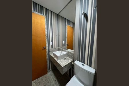 Apartamento para alugar com 180m², 3 quartos e 3 vagasLavabo