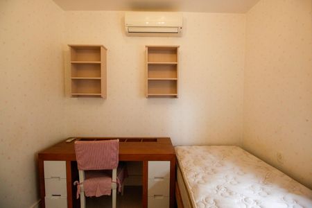 Apartamento à venda com 170m², 3 quartos e 3 vagasSuíte 2