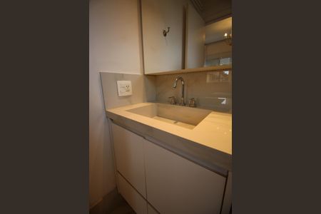 Apartamento à venda com 170m², 3 quartos e 3 vagasBanheiro da Suíte 2