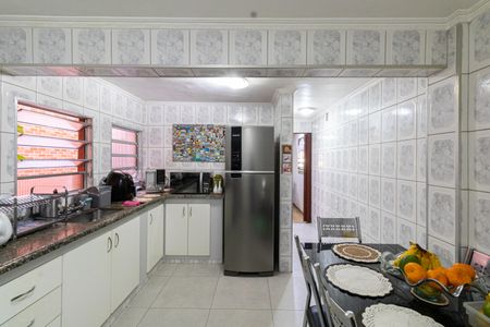Casa à venda com 218m², 3 quartos e 2 vagasCozinha