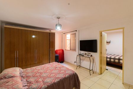 Casa à venda com 218m², 3 quartos e 2 vagasQuarto 3