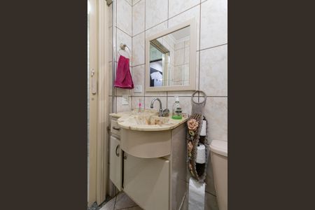 Casa à venda com 218m², 3 quartos e 2 vagasBanheiro 2