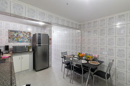 Casa à venda com 218m², 3 quartos e 2 vagasCozinha