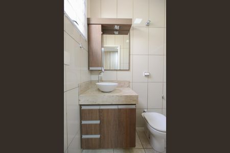 Casa de condomínio para alugar com 100m², 3 quartos e 2 vagasBanheiro da Suíte 2