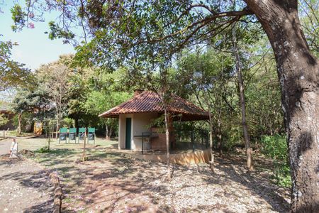 Casa de condomínio para alugar com 100m², 3 quartos e 2 vagasÁrea comum - Churrasqueira