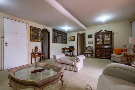 Sala de apartamento à venda com 2 quartos, 176m² em Cerqueira César, São Paulo