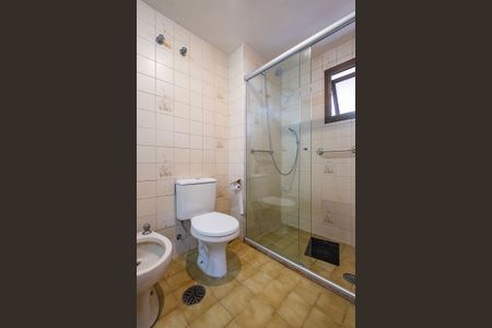 Apartamento à venda com 176m², 2 quartos e 2 vagasBanheiro da Suíte