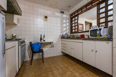 Apartamento à venda com 176m², 2 quartos e 2 vagasCozinha