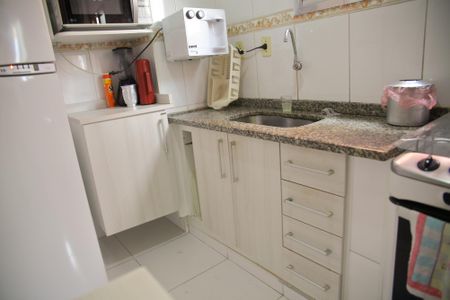 Apartamento à venda com 54m², 2 quartos e 1 vagaCozinha
