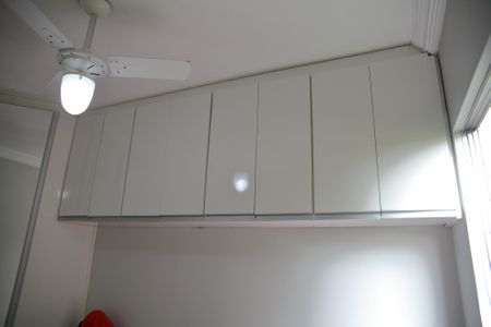 Apartamento à venda com 54m², 2 quartos e 1 vagaQuarto 2