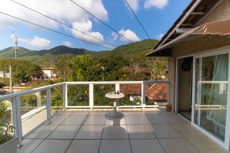 Casa à venda com 371m², 7 quartos e 4 vagasVista da Suíte 2