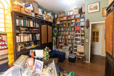 Casa à venda com 371m², 7 quartos e 4 vagasQuarto