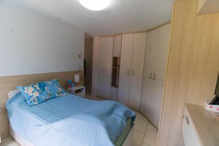 Casa à venda com 371m², 7 quartos e 4 vagasCasa 2 Suíte 1