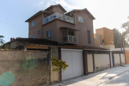 Casa à venda com 371m², 7 quartos e 4 vagasFachada