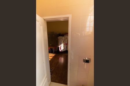 Casa à venda com 371m², 7 quartos e 4 vagasBanheiro da Suíte 3