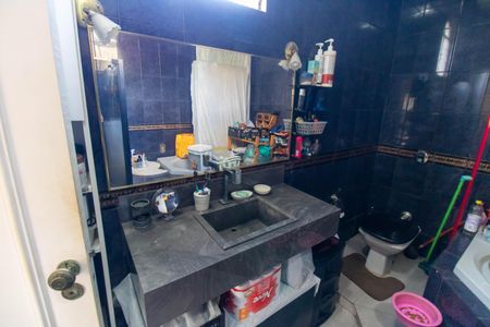 Casa à venda com 371m², 7 quartos e 4 vagasBanheiro da Suíte 5