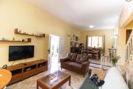 Casa à venda com 371m², 7 quartos e 4 vagasSala