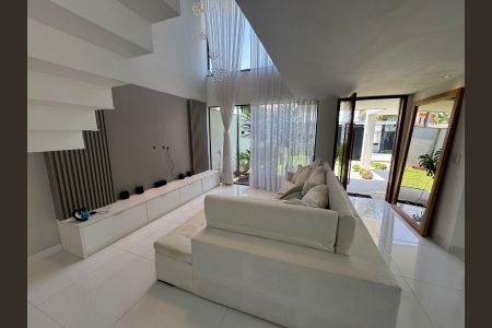 Sala de casa de condomínio à venda com 4 quartos, 360m² em Recreio dos Bandeirantes, Rio de Janeiro
