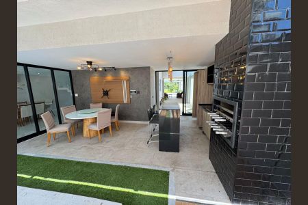 Casa de condomínio à venda com 360m², 4 quartos e 2 vagasEspaço Gourmet