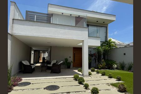 Casa de condomínio à venda com 360m², 4 quartos e 2 vagasÁrea Externa