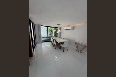 Casa de condomínio à venda com 360m², 4 quartos e 2 vagasSala de Jantar