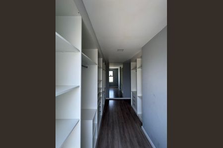 Casa de condomínio à venda com 360m², 4 quartos e 2 vagasCloset
