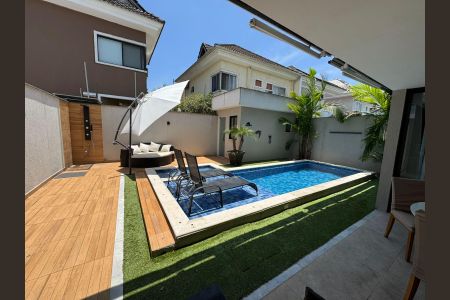 Casa de condomínio à venda com 360m², 4 quartos e 2 vagasPiscina