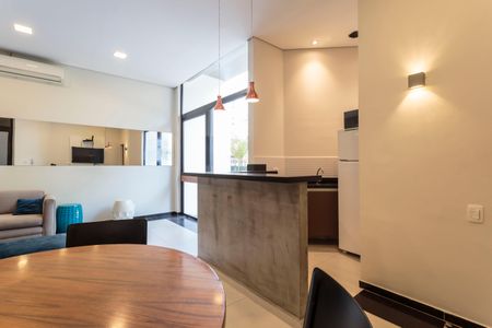 Apartamento para alugar com 67m², 1 quarto e 1 vagaÁrea comum - Salão de festas