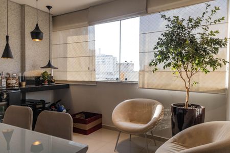 Sala de apartamento à venda com 3 quartos, 110m² em Buritis, Belo Horizonte