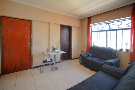 Sala de apartamento à venda com 2 quartos, 60m² em Floresta, Belo Horizonte