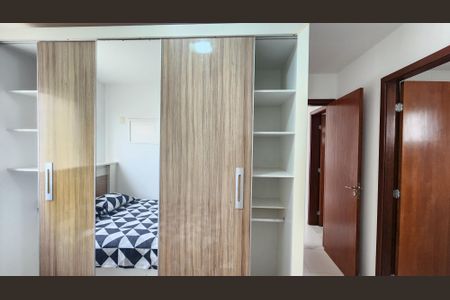 Quarto 2 de apartamento para alugar com 2 quartos, 64m² em Imbuí, Salvador