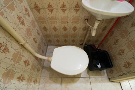 Casa à venda com 233m², 4 quartos e 1 vagaBanheiro da Área comum 